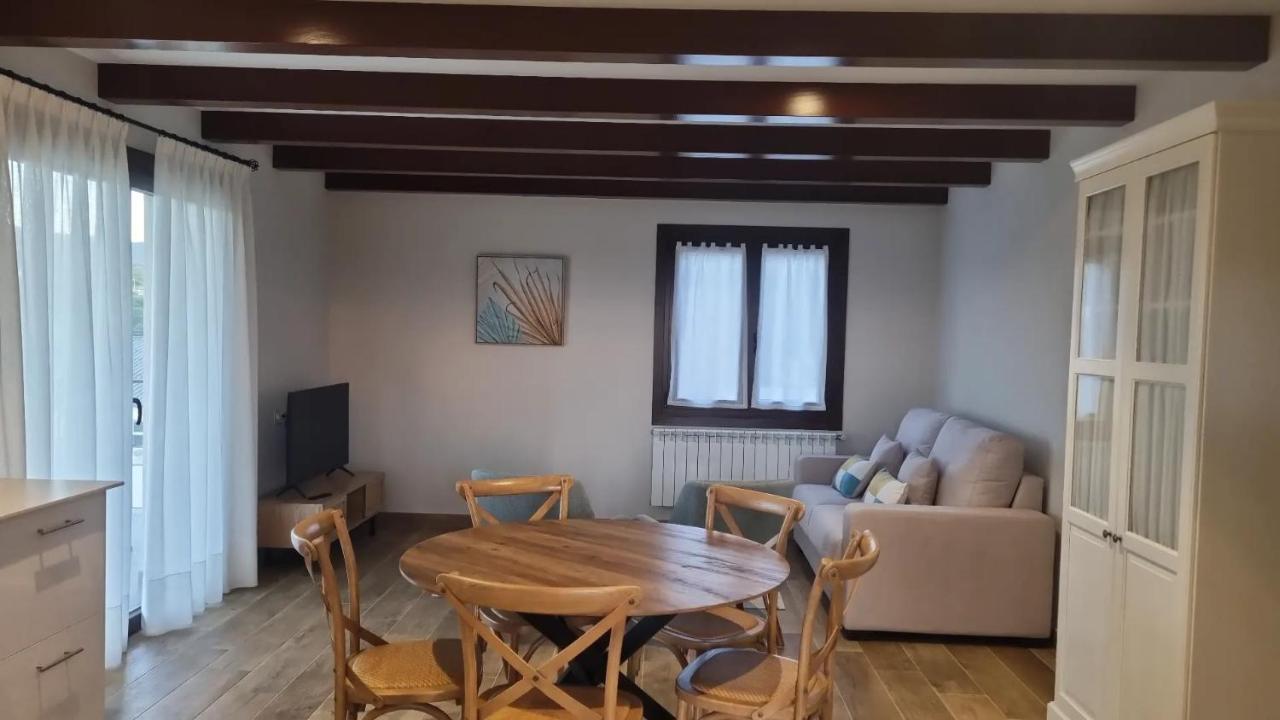 Ferienwohnung La Quintana De Figares Luarca Exterior foto