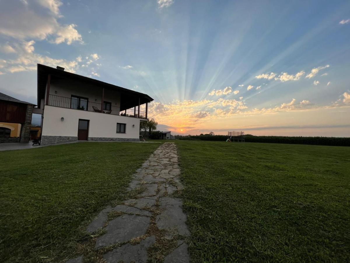 Ferienwohnung La Quintana De Figares Luarca Exterior foto
